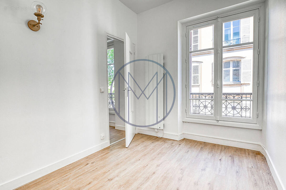 Appartement à VERSAILLES
