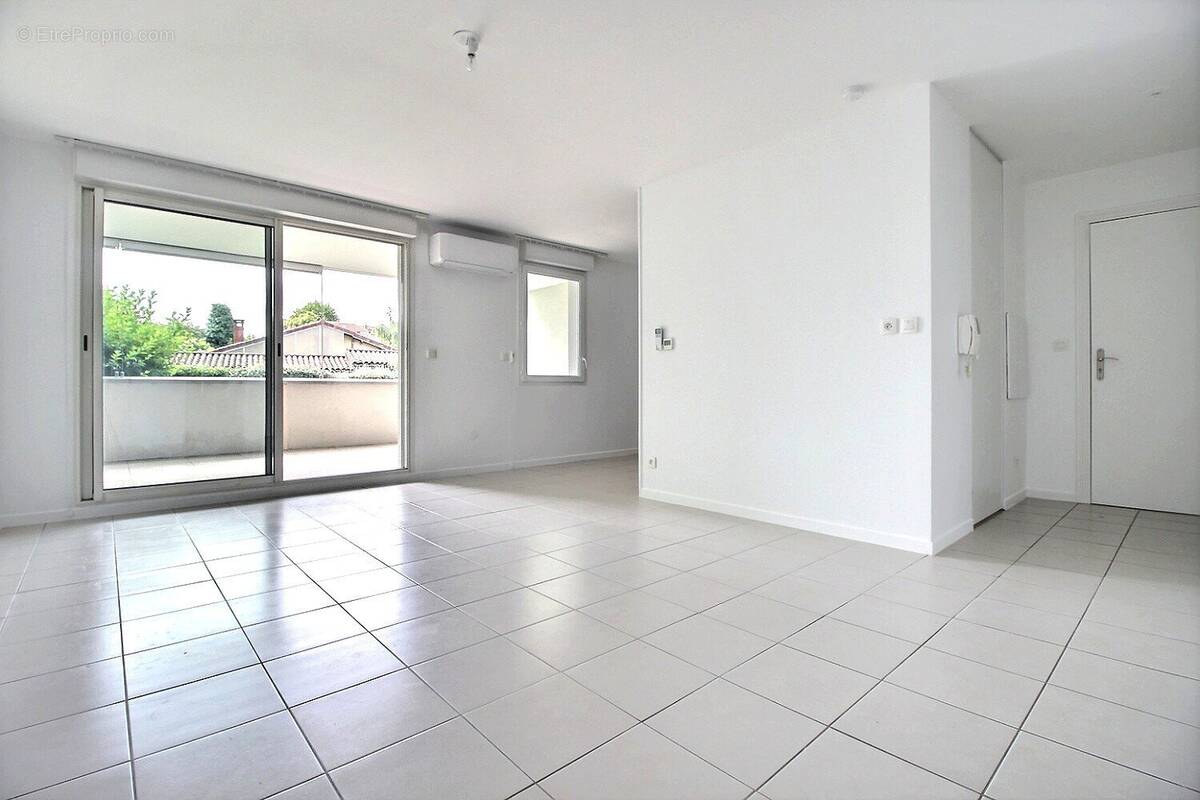Appartement à RAMONVILLE-SAINT-AGNE