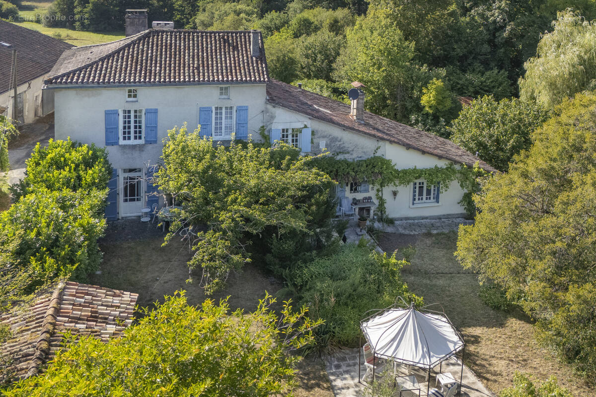 Maison à MAREUIL