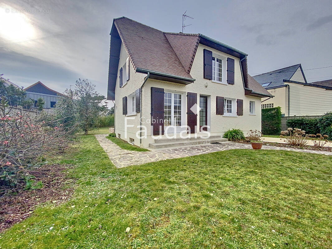 Maison à BARNEVILLE-CARTERET
