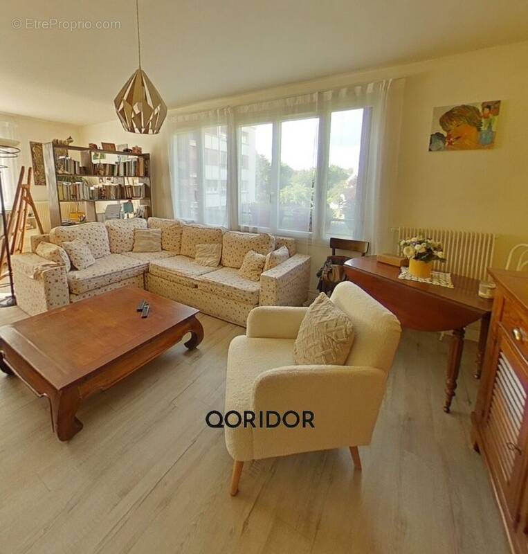 Appartement à SAINTE-GENEVIEVE-DES-BOIS