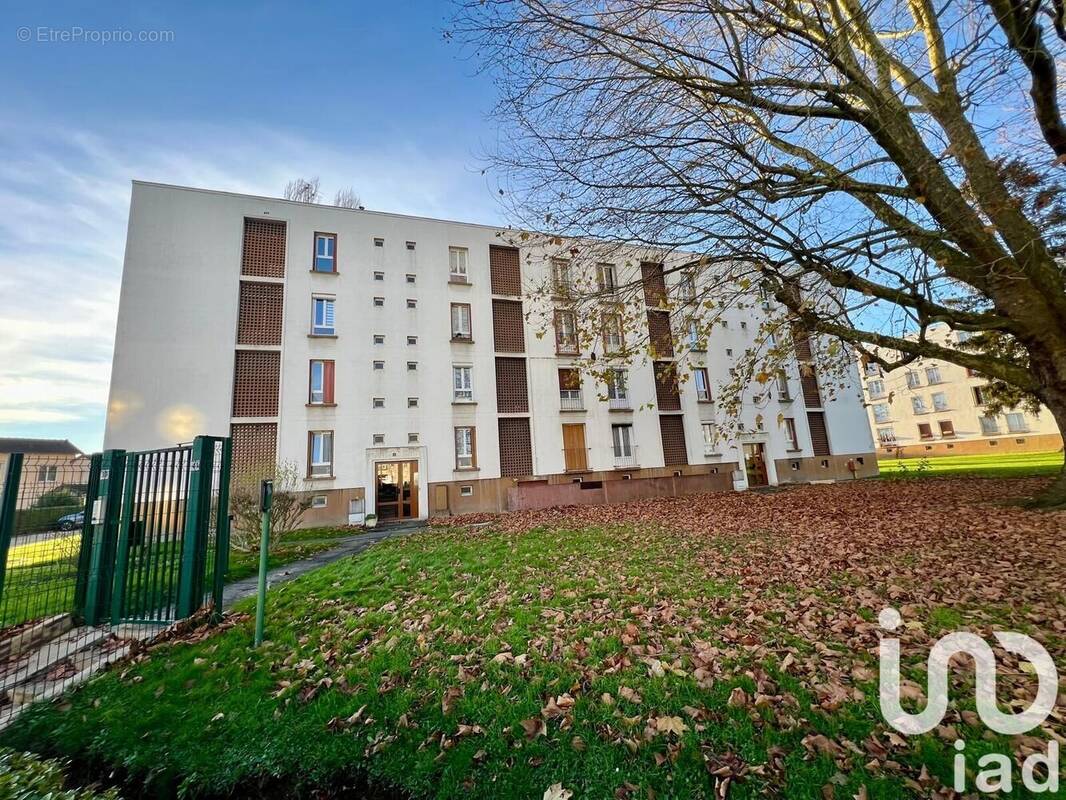 Photo 1 - Appartement à EZANVILLE