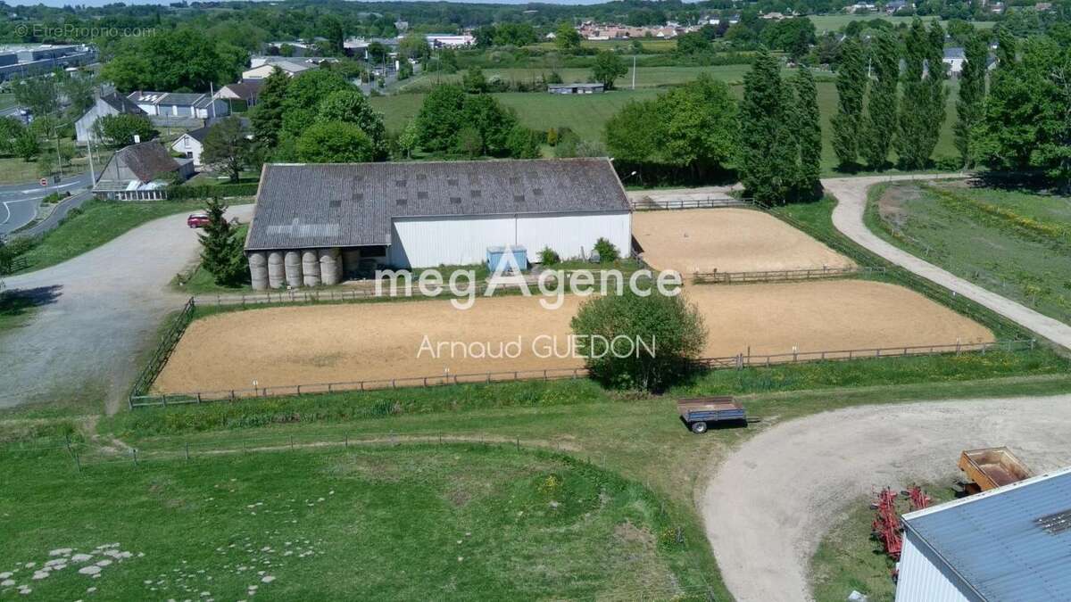 Terrain à LA FLECHE