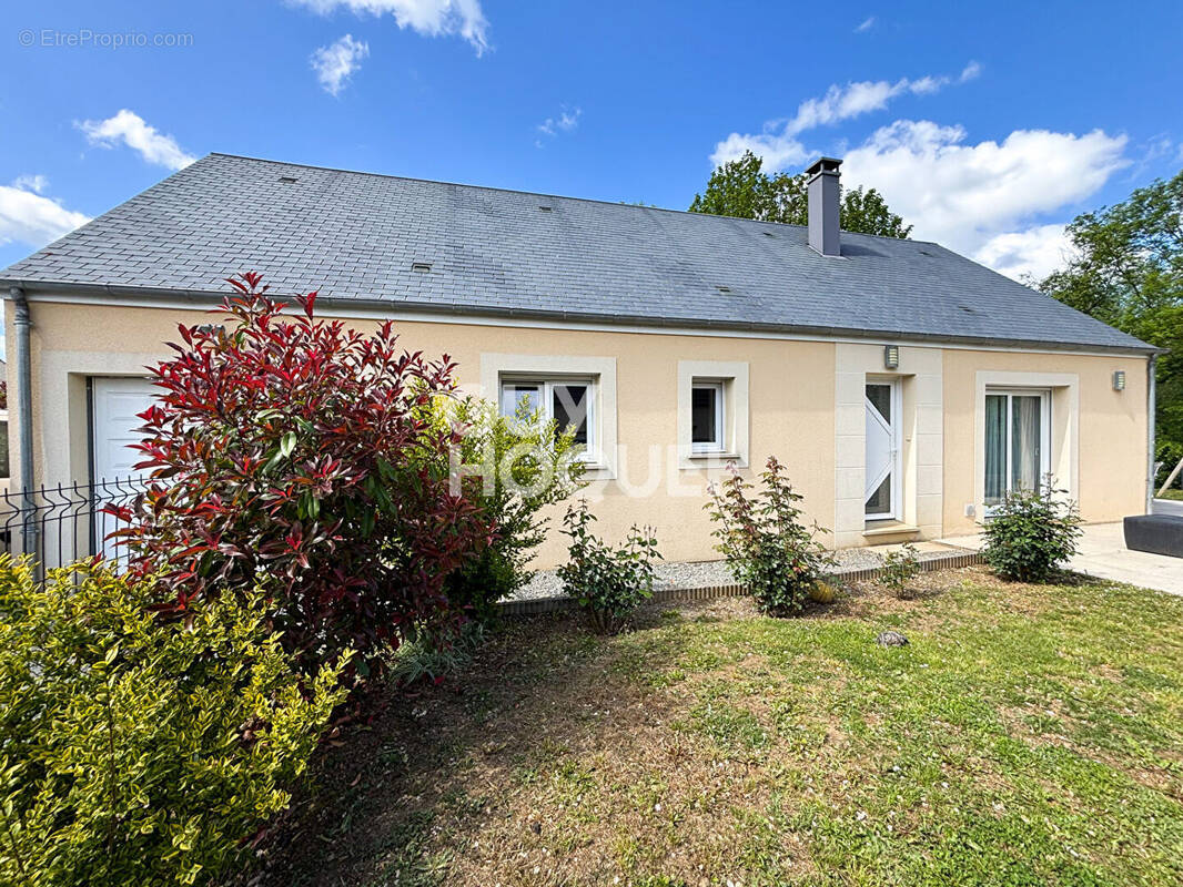 Maison à MAY-SUR-ORNE