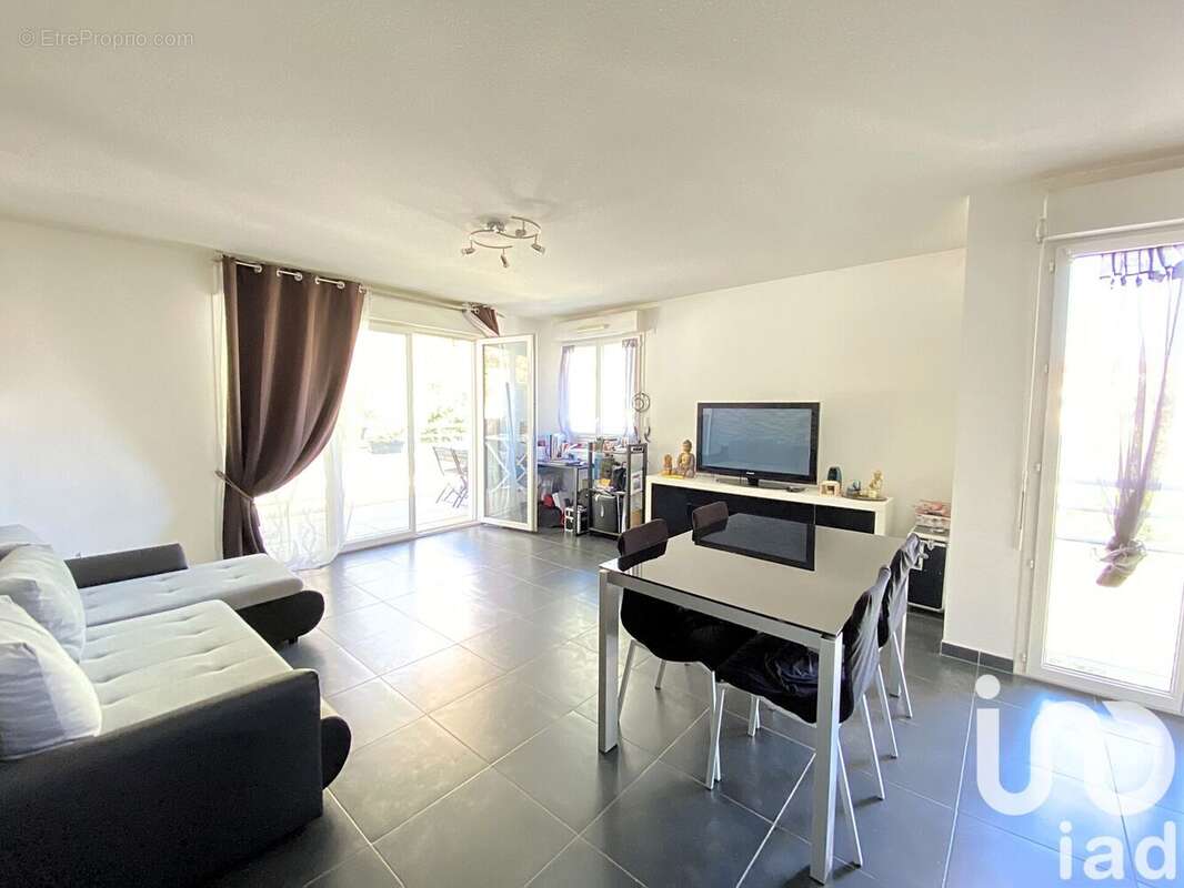 Photo 8 - Appartement à SAINT-LAURENT-DU-VAR