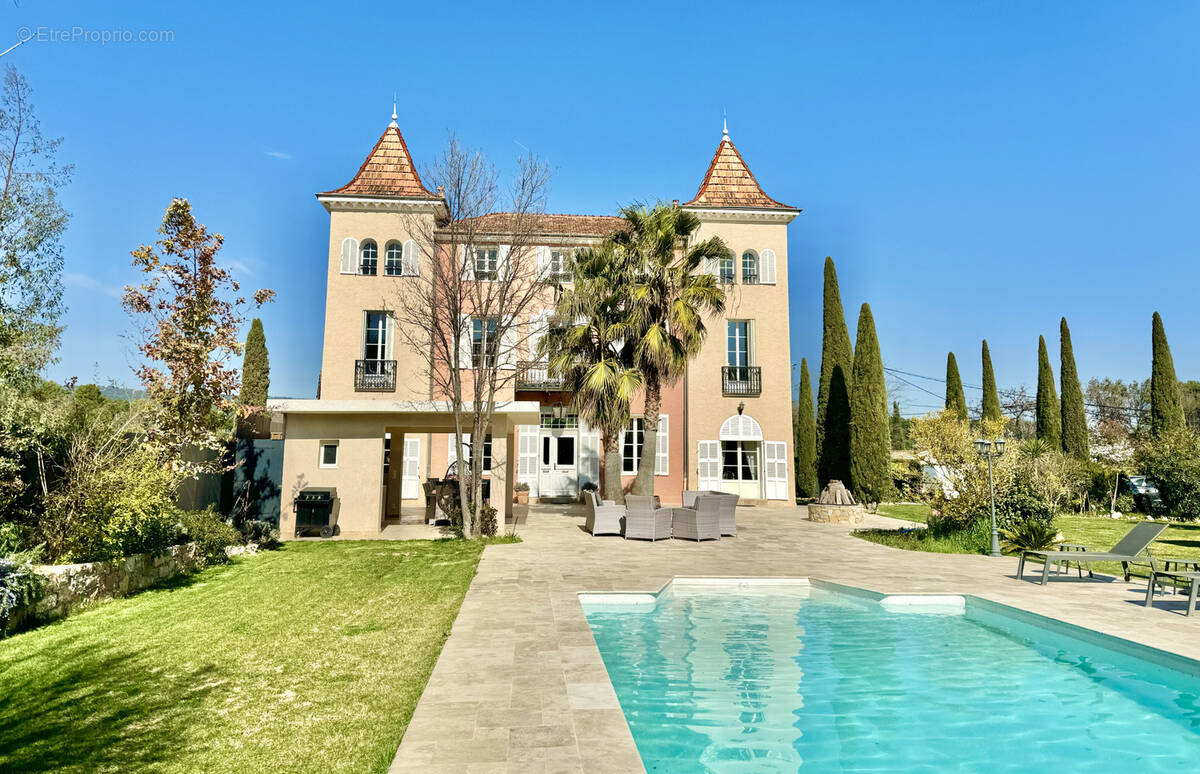 Maison à LORGUES