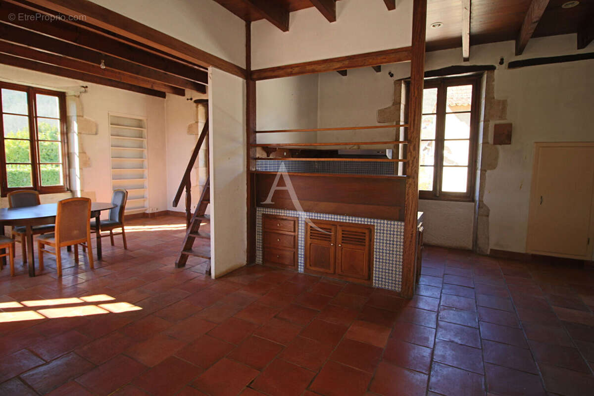 Maison à PRAYSSAC
