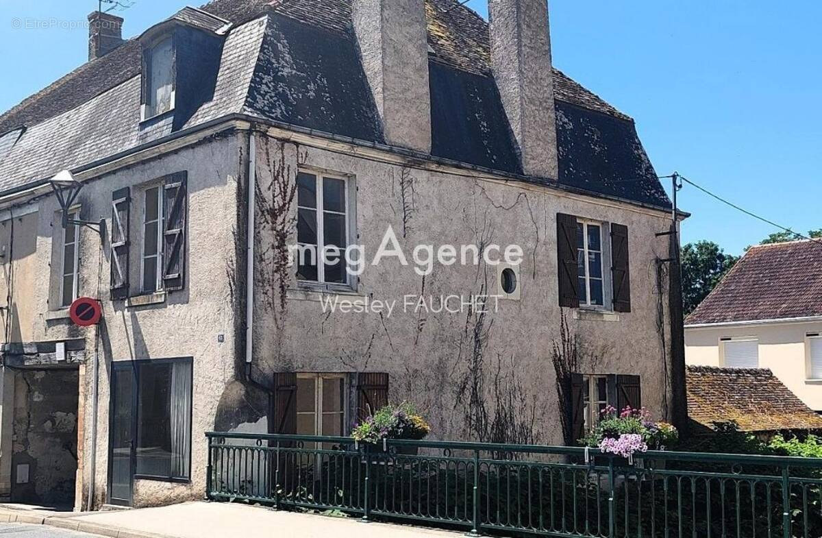 Maison à BUZANCAIS
