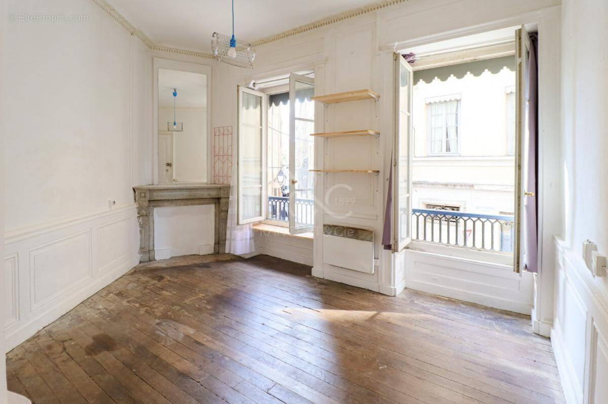 Appartement à LYON-1E