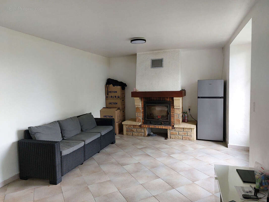 Maison à LA SALVETAT-PEYRALES