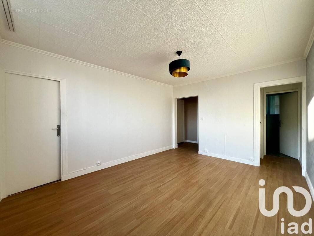 Photo 1 - Appartement à CHOISY-LE-ROI