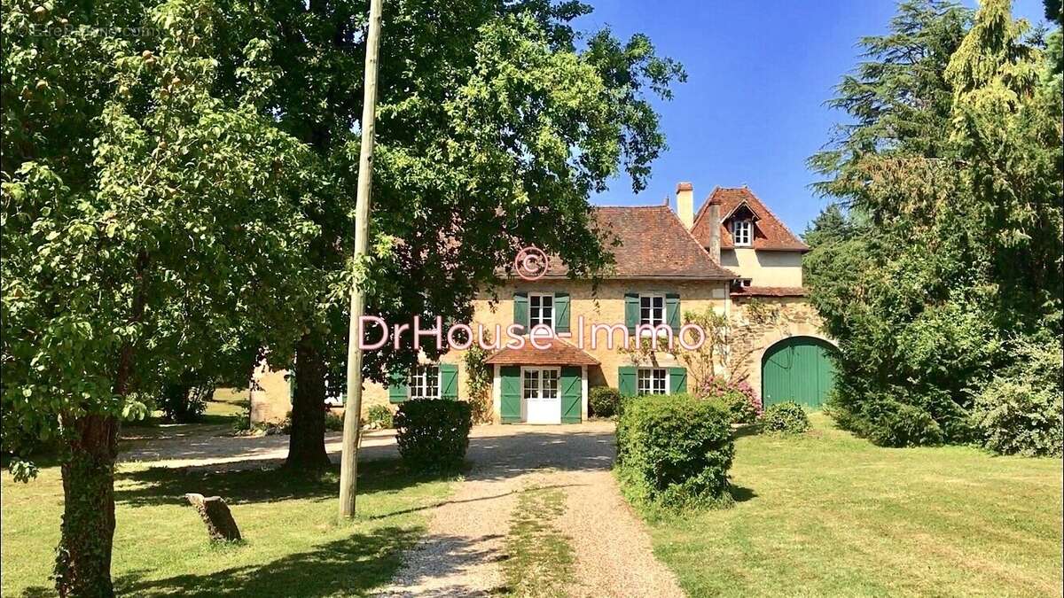 Maison à THIVIERS