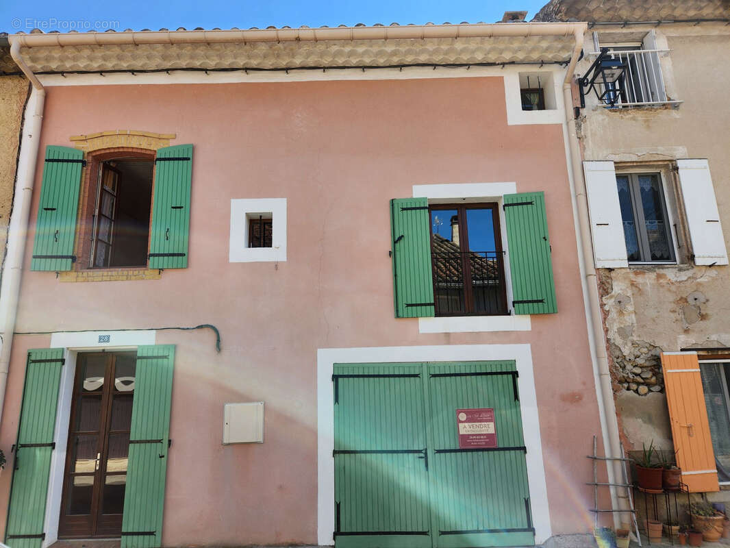 Maison à VIOLES