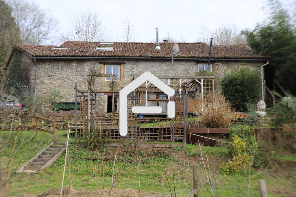 Maison à LA BASTIDE-DE-SEROU