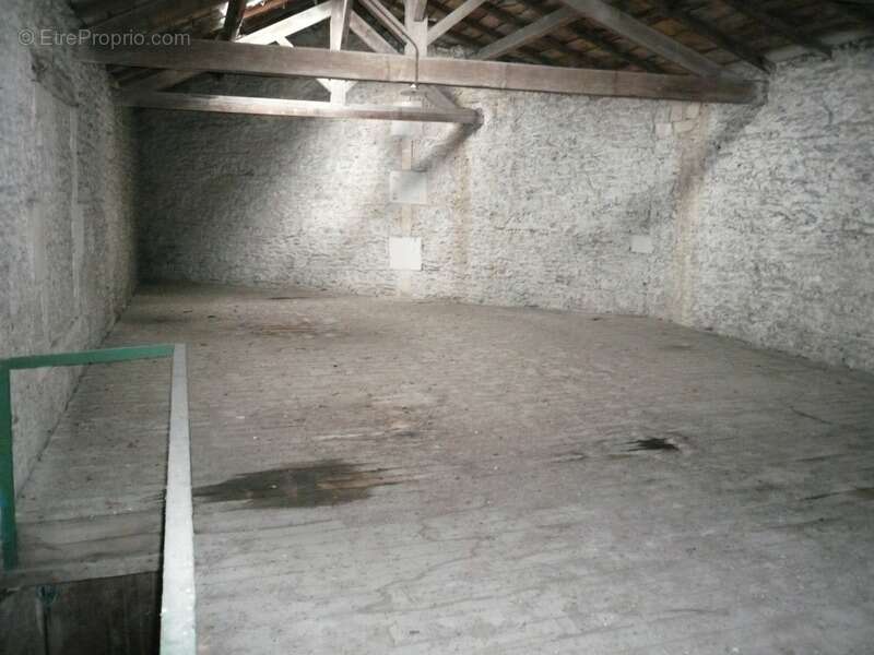 Appartement à COGNAC