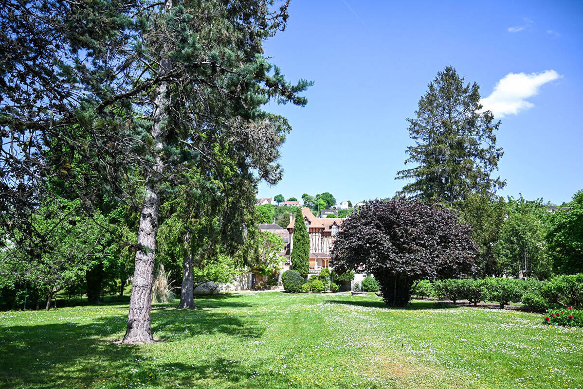 Maison à VAUX-SUR-SEINE
