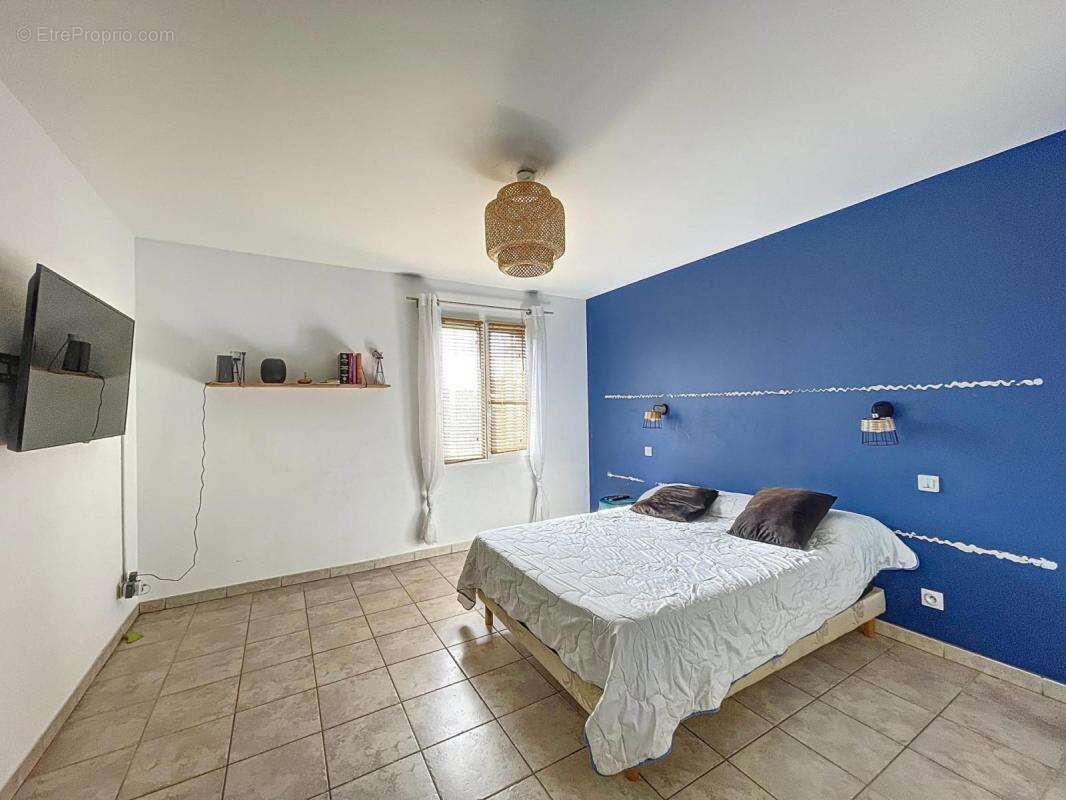 Maison à MORIERES-LES-AVIGNON