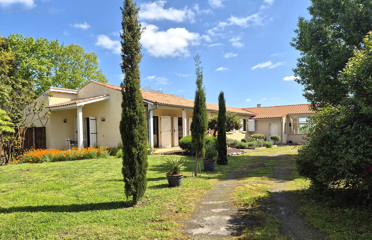 Maison à EAUNES