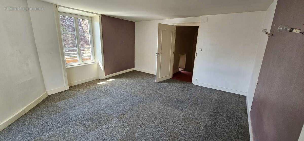 Maison à LUBERSAC