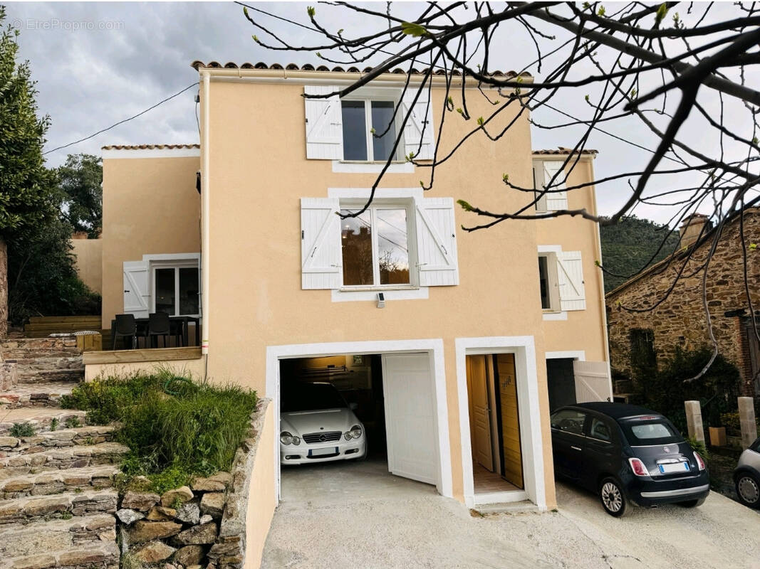 Maison à GRIMAUD