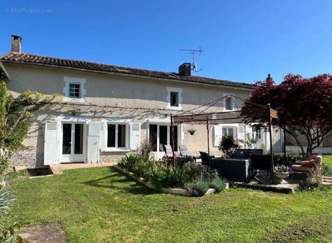 Maison à CIVRAY