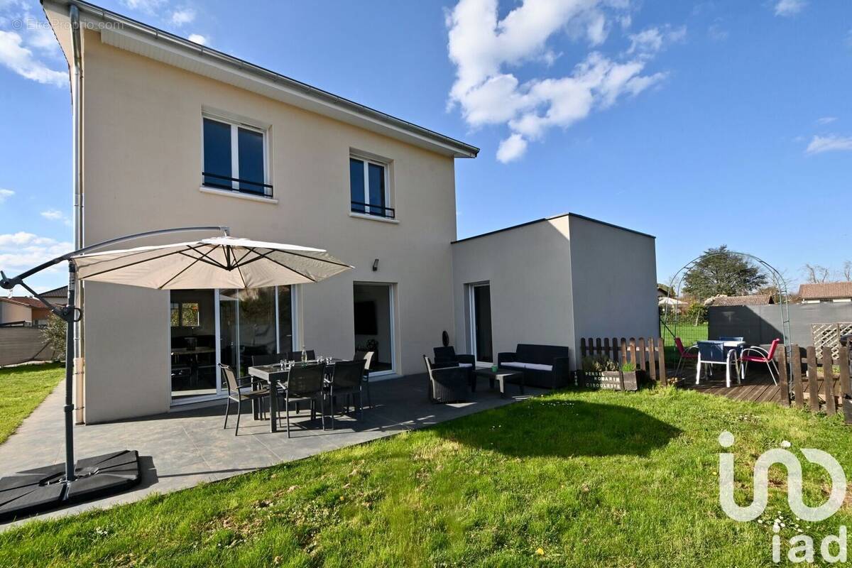 Photo 1 - Maison à PUSIGNAN