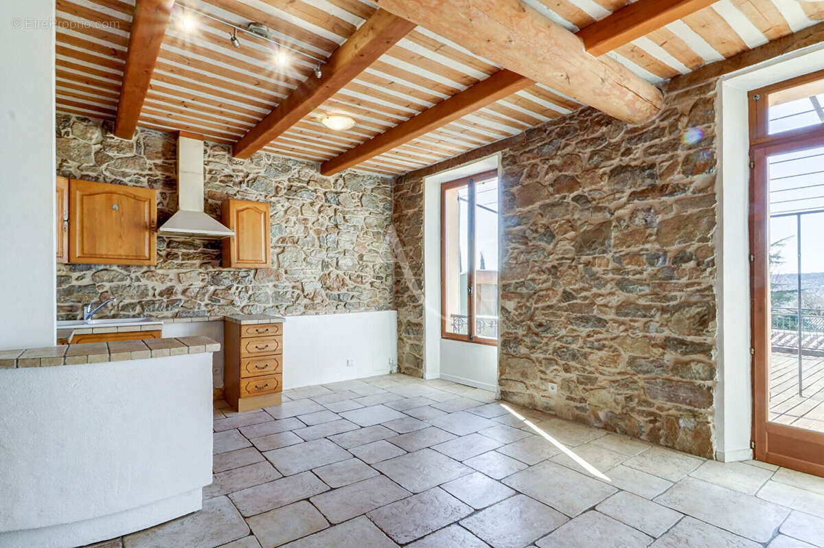 Maison à FAYENCE