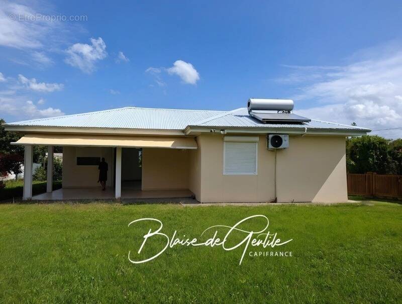 Maison à BAIE-MAHAULT