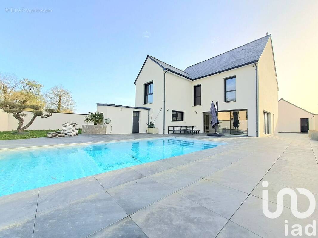 Photo 1 - Maison à COMBOURG