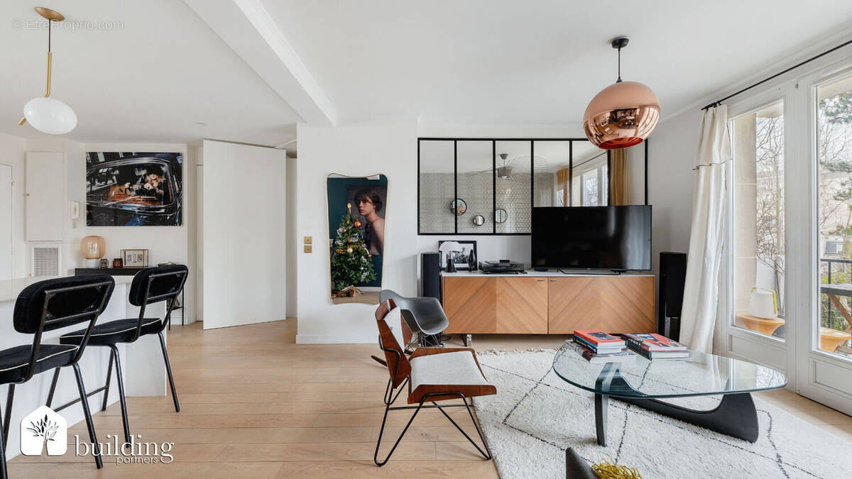 Appartement à NEUILLY-SUR-SEINE