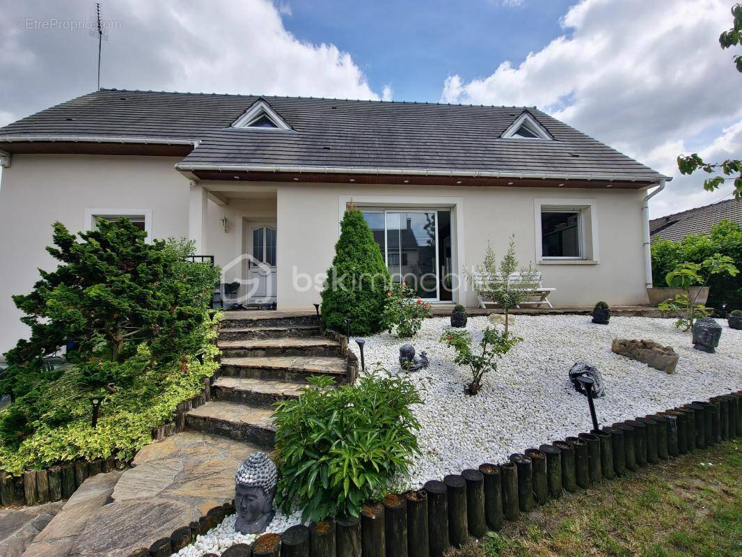 Maison à COURTRY