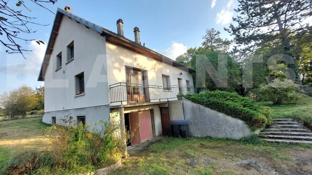 20240918_183342[1] - Maison à NANTEUIL-LES-MEAUX