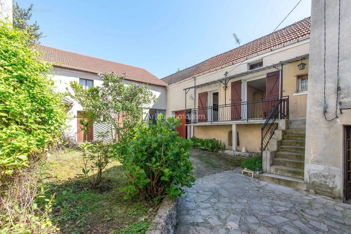 Maison à DAMPMART