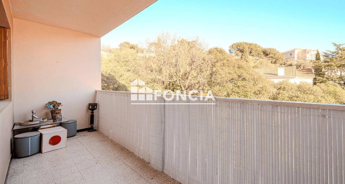 Appartement à HYERES
