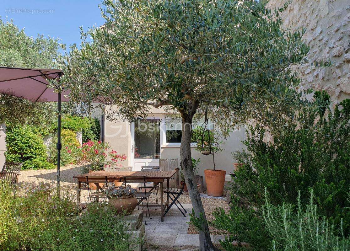 Maison à MAUSSANE-LES-ALPILLES