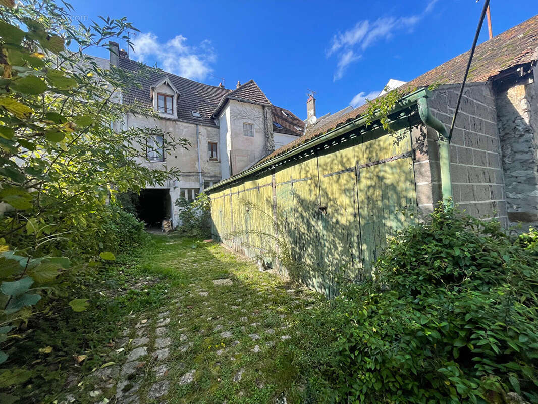 Maison à ETAMPES