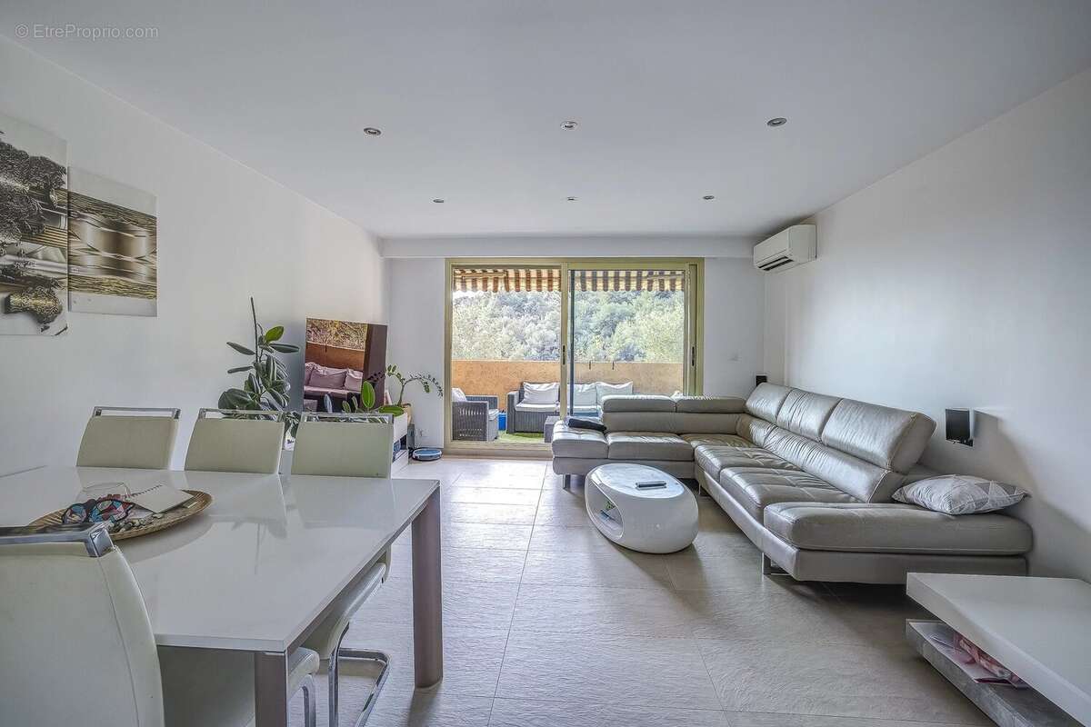 Appartement à VENCE