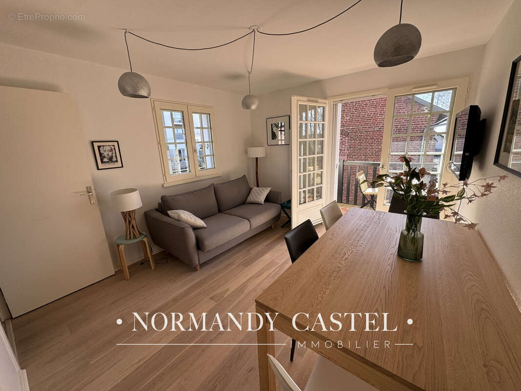Appartement à TROUVILLE-SUR-MER