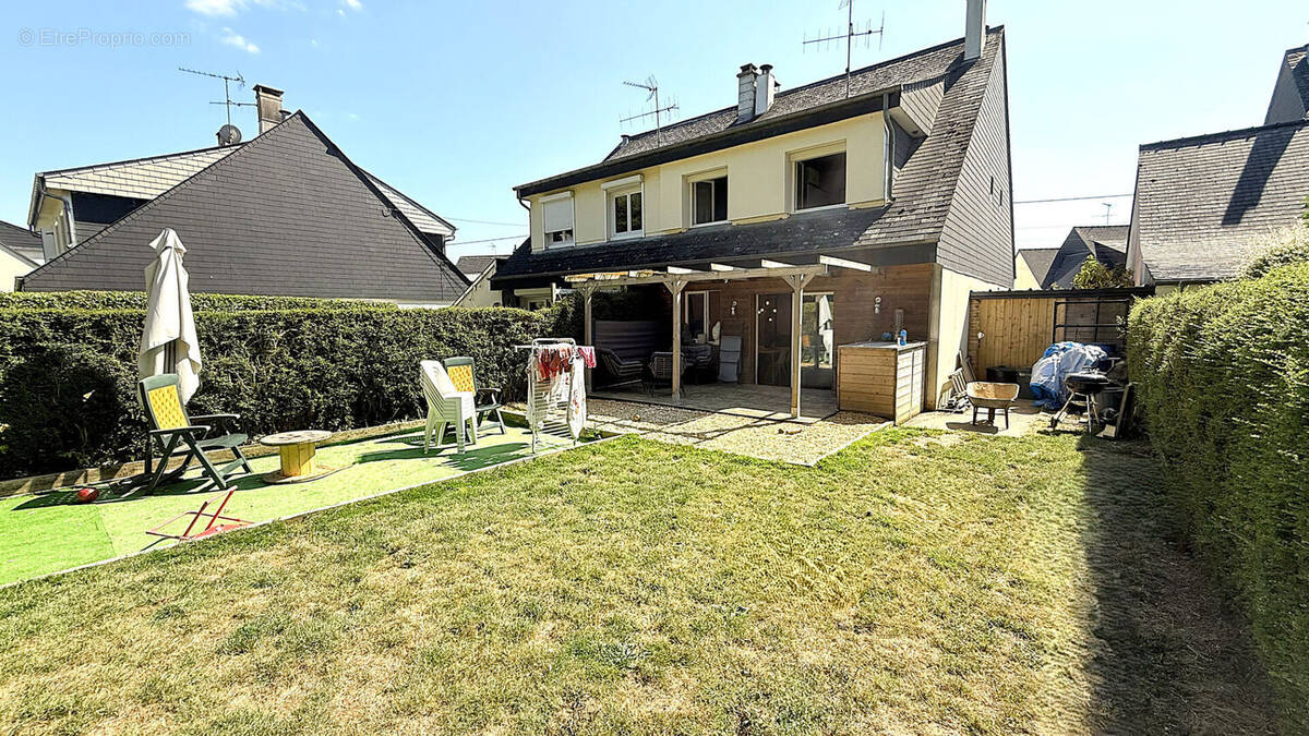 Maison à SAINT-BERTHEVIN