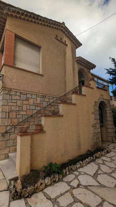 Maison à VALLAURIS