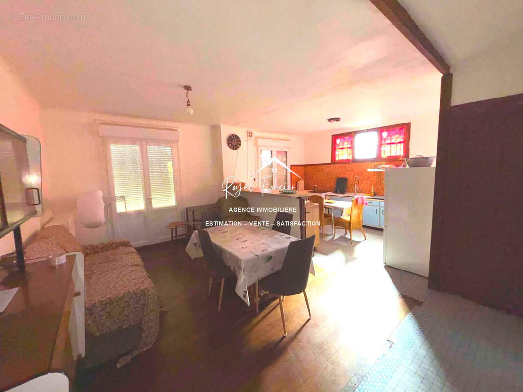 Séjour - Maison à PREUILLY-SUR-CLAISE
