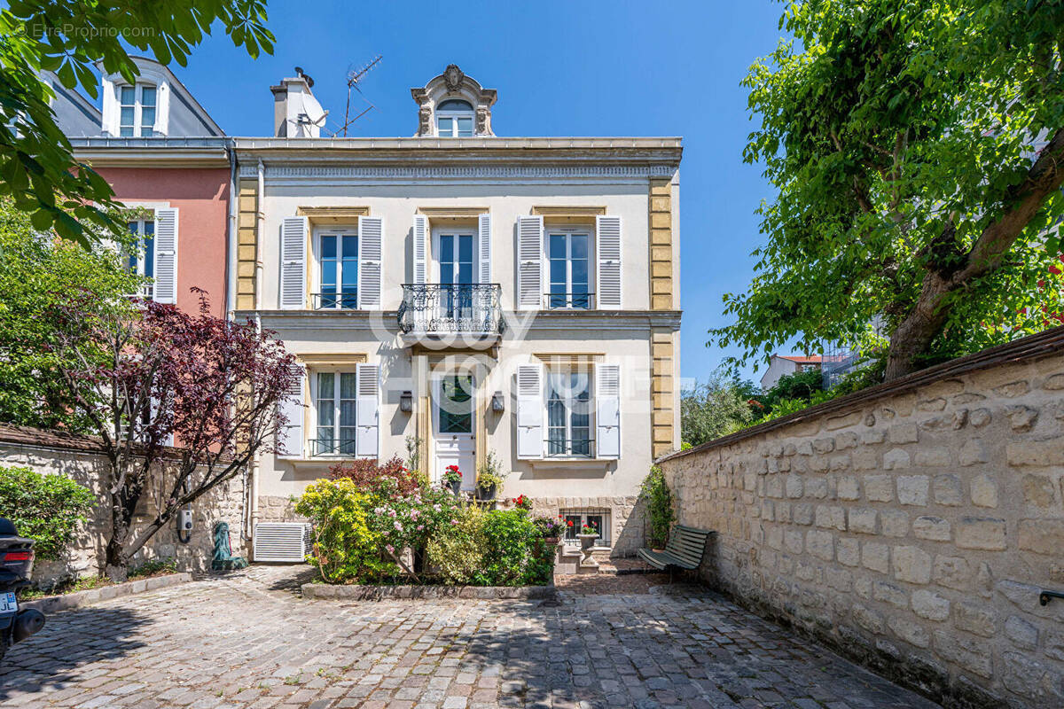 Maison à BOIS-COLOMBES