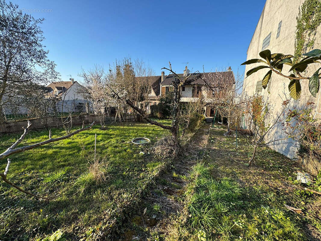Maison à NOISY-LE-SEC