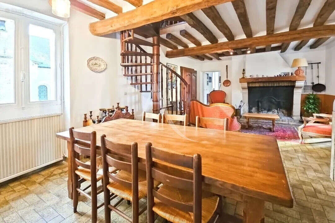 Maison à MAGNY-EN-VEXIN