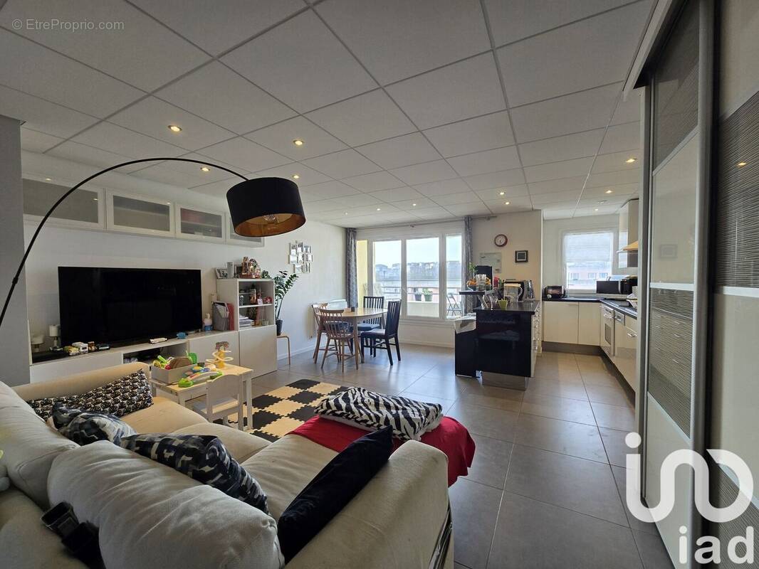 Photo 1 - Appartement à GUYANCOURT