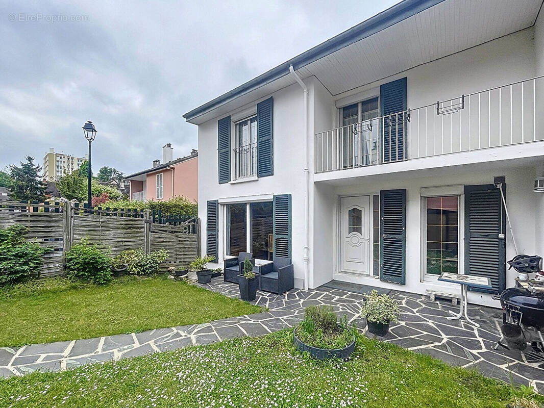 Maison à EPINAY-SOUS-SENART