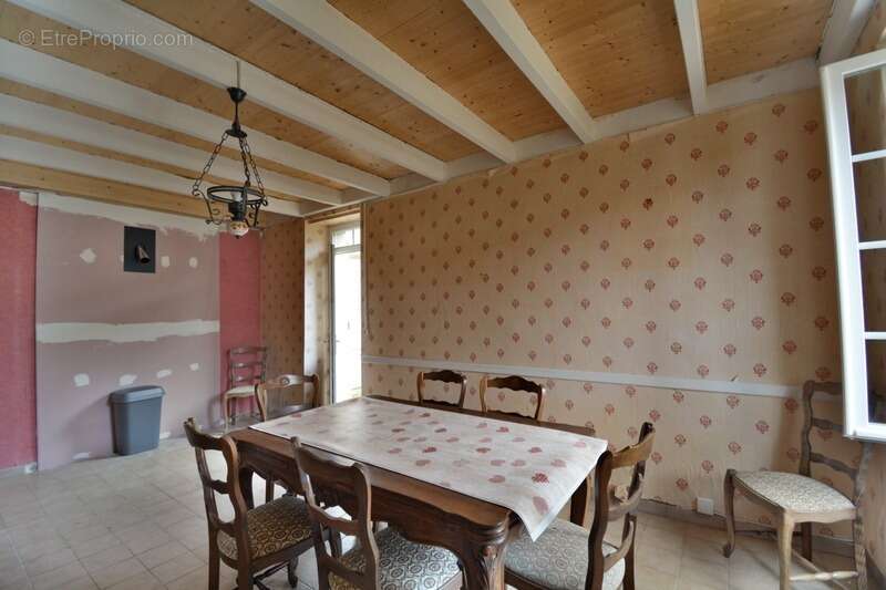 Maison à HIERSAC