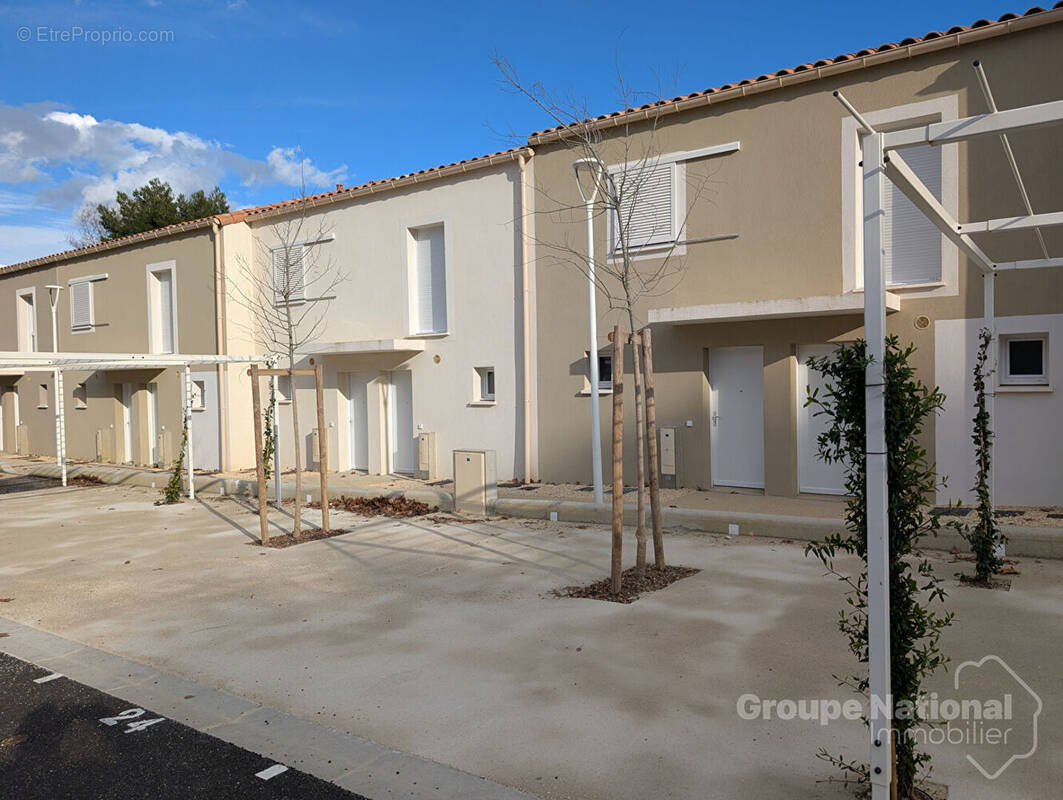 Maison à ORGON