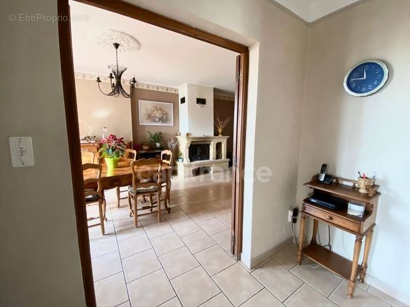 Maison à SAINT-LAURENT-LA-VERNEDE
