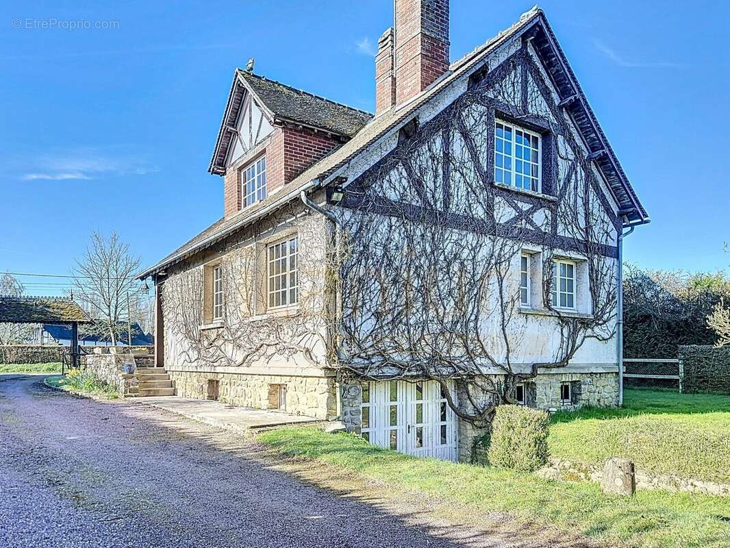 Maison à ETREPAGNY